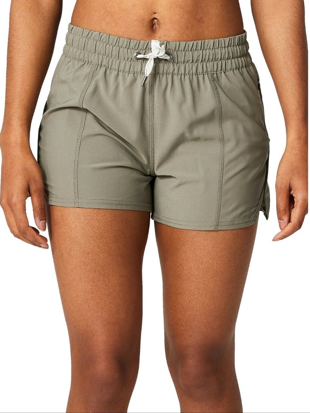 Vuori Women's Clementine Short 4" Light Oregano Size Medium